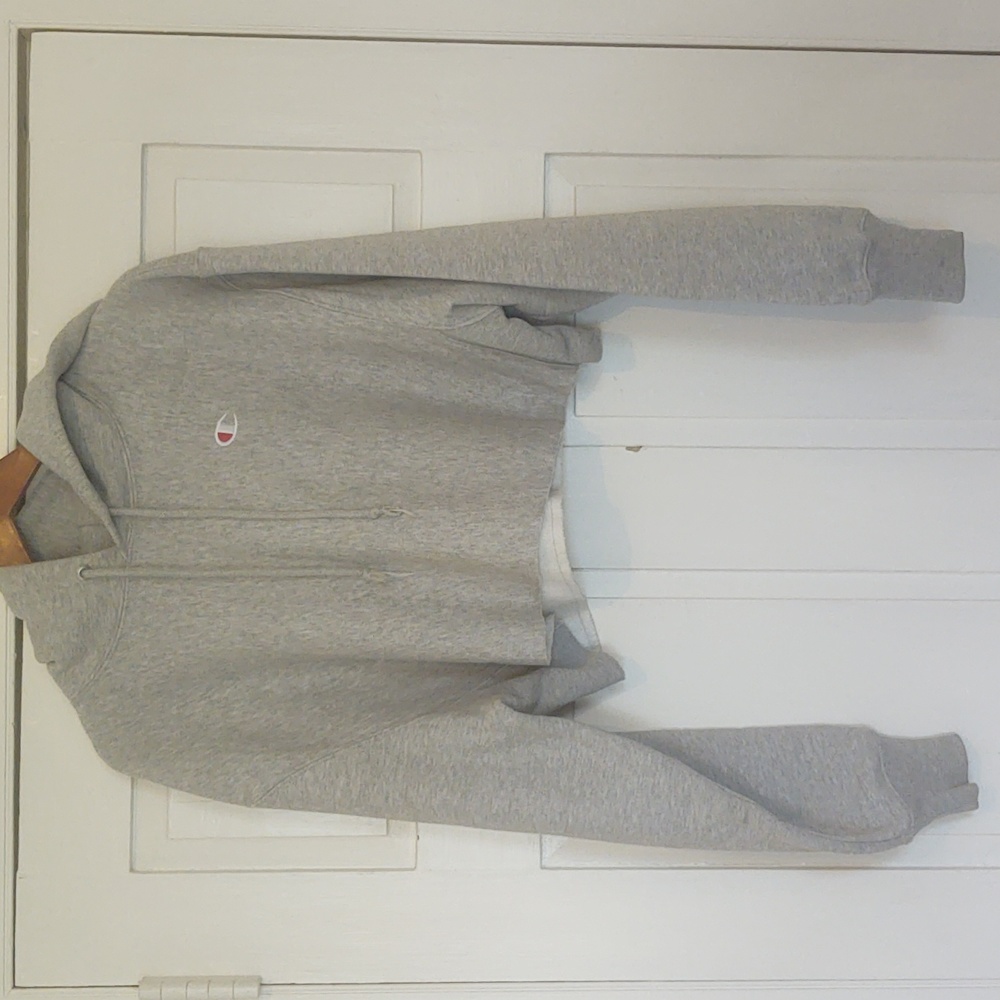 Champion pull over cropped hoddie